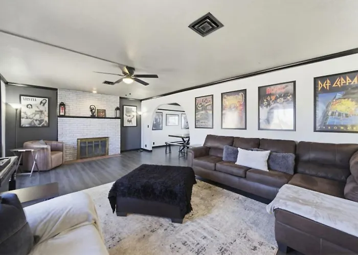 Minnow Place - Pool, Pool Table, Spacious, Villa Lake Havasu City