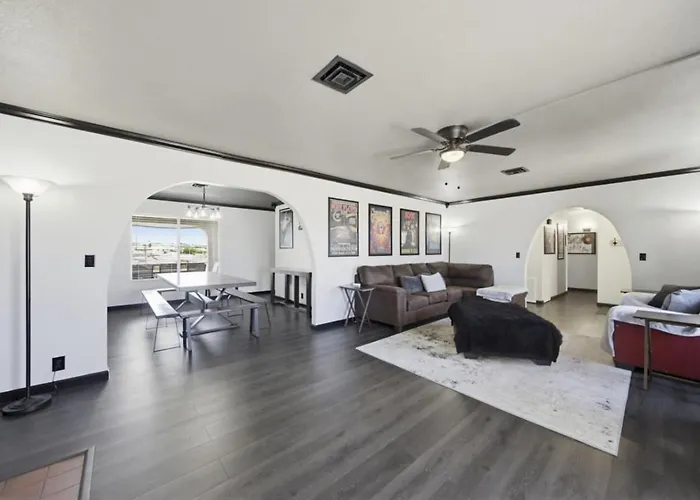 Villa Minnow Place - Pool, Pool Table, Spacious, Lake Havasu City