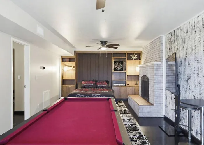 Minnow Place - Pool, Pool Table, Spacious,