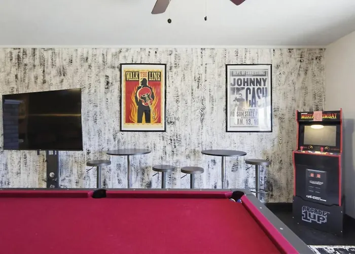 Minnow Place - Pool, Pool Table, Spacious, Villa *