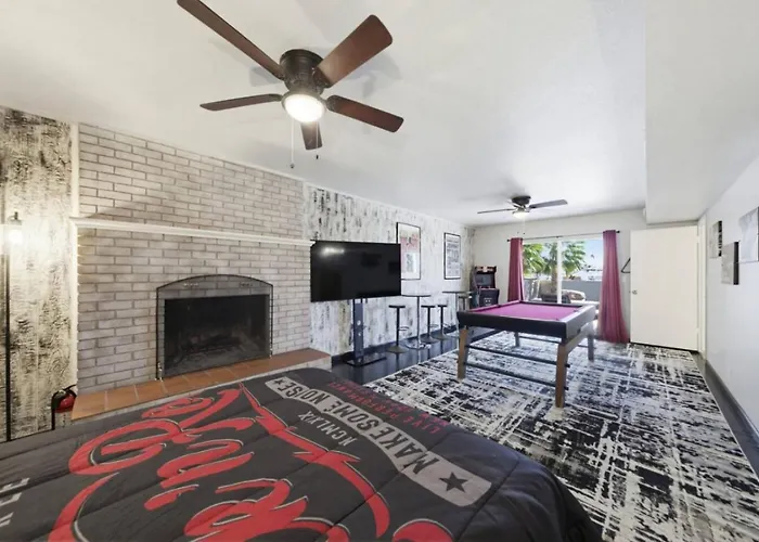 Villa Minnow Place - Pool, Pool Table, Spacious, Lake Havasu City